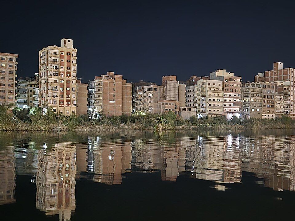 Mansoura — manufacturer and distributor portals for local businesses
