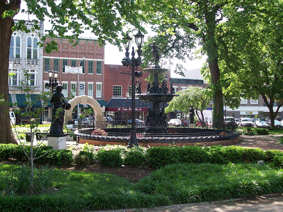Bowling Green — local market for online stores