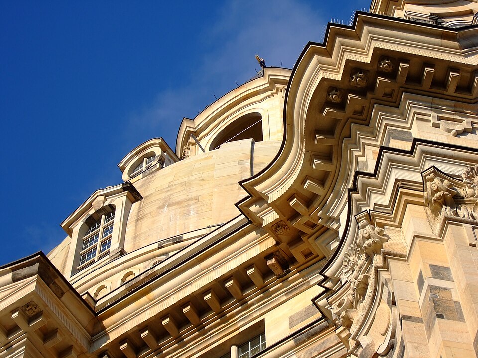 Dresden — manufacturer and distributor portals for local businesses