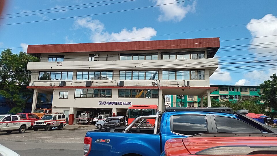 Colón — international and multi-region stores for local businesses