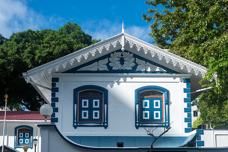 Malé — multi-vendor marketplaces for local businesses