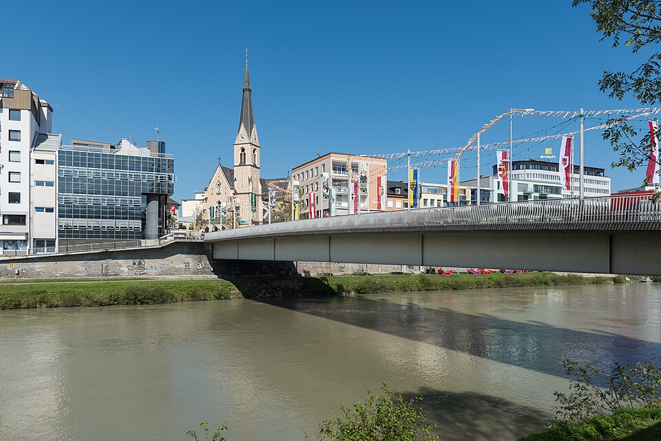 Villach — local market for custom e-commerce platforms