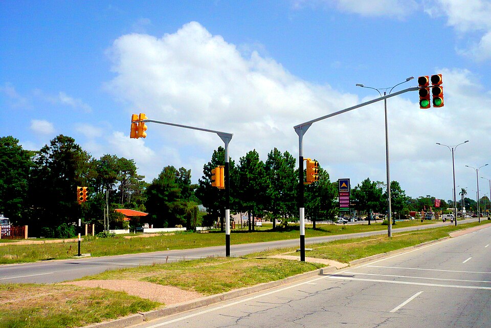 Ciudad de la Costa — local market for manufacturer and distributor portals
