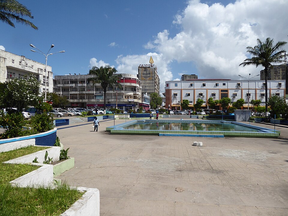 Beira — local market for multi-vendor marketplaces
