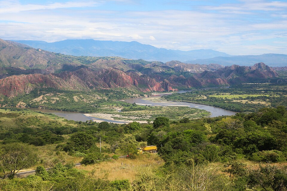 Colombia — B2B and wholesale portals for local businesses