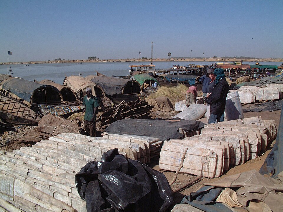 Mopti — B2B and wholesale portals for local businesses