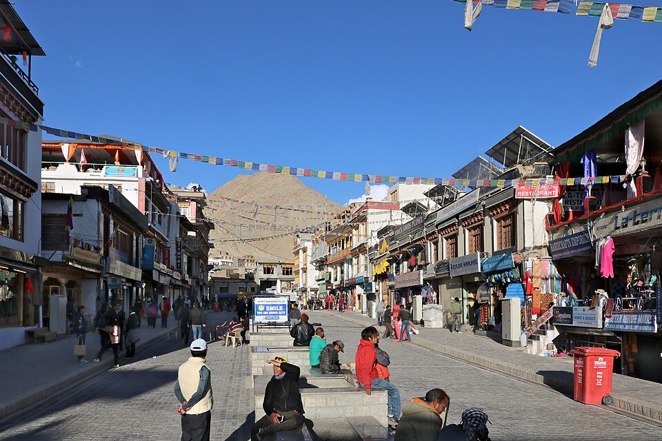 Leh — local market for B2B and wholesale portals