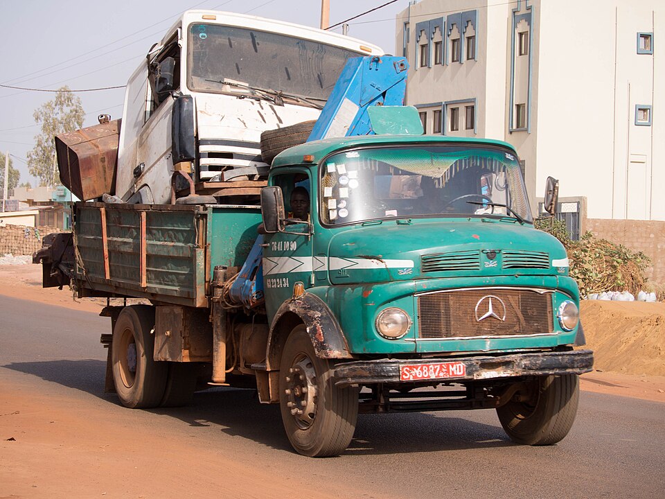 Bamako — multi-vendor marketplaces for local businesses