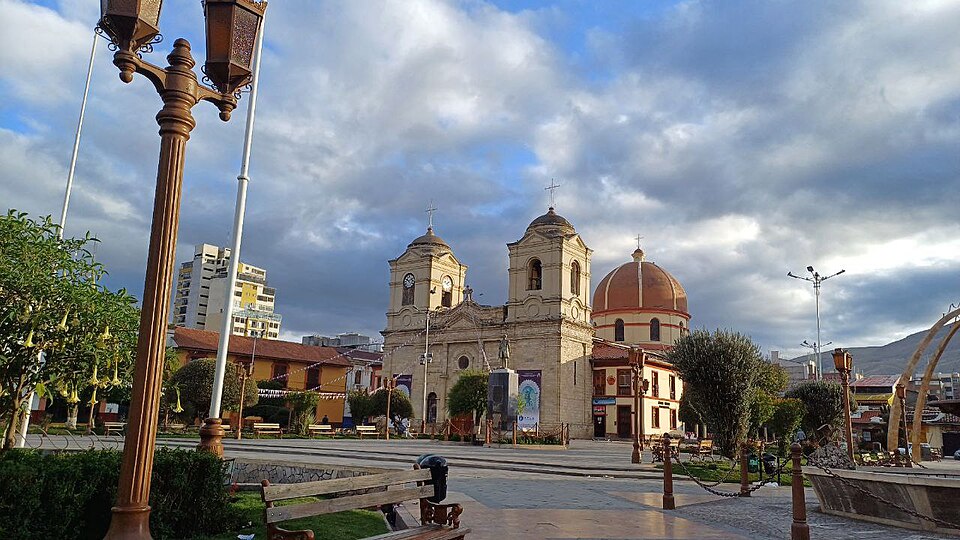 Huancayo — local market for online stores
