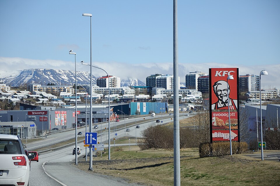 Kópavogur — manufacturer and distributor portals for local businesses