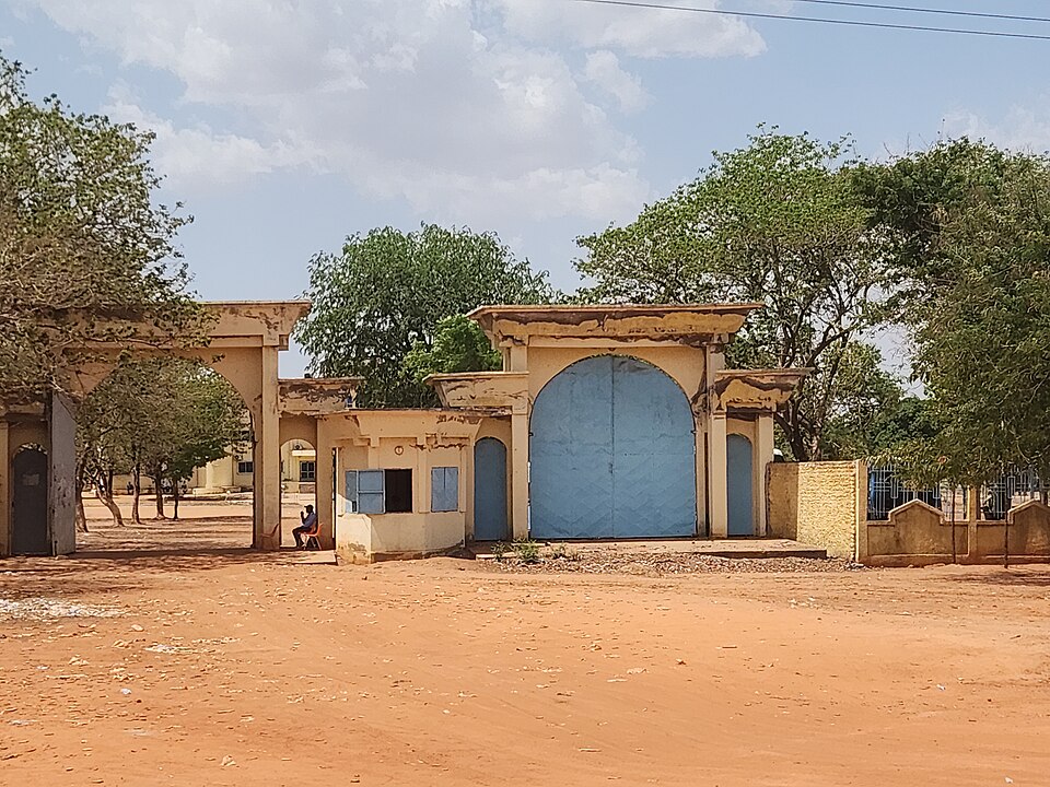 Moundou — local market for mobile commerce apps