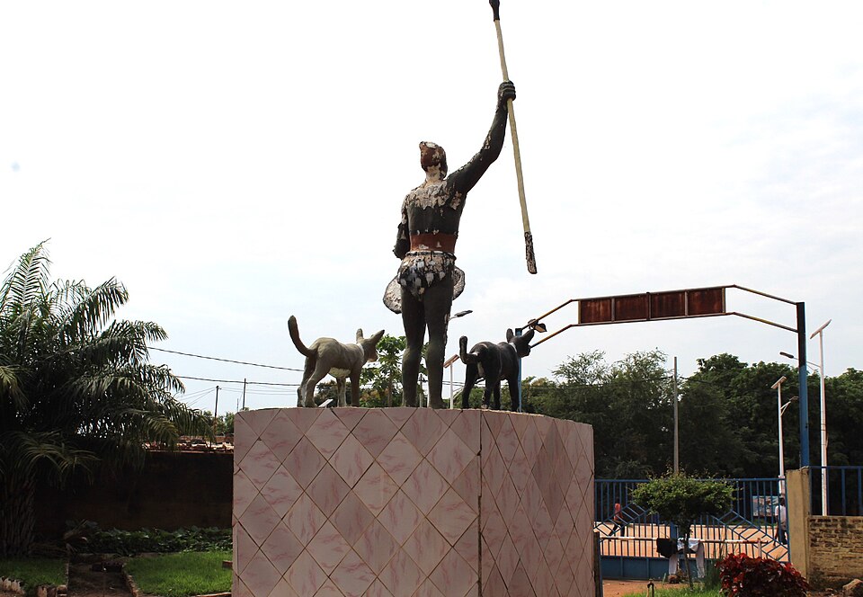 Moundou — local market for international and multi-region stores