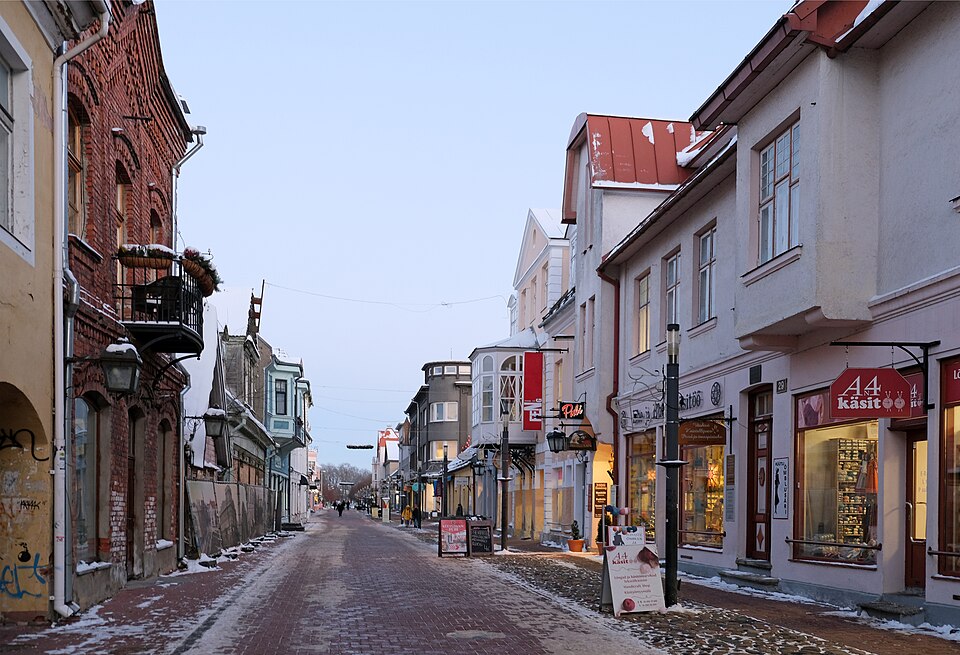 Pärnu — local market for mobile commerce apps