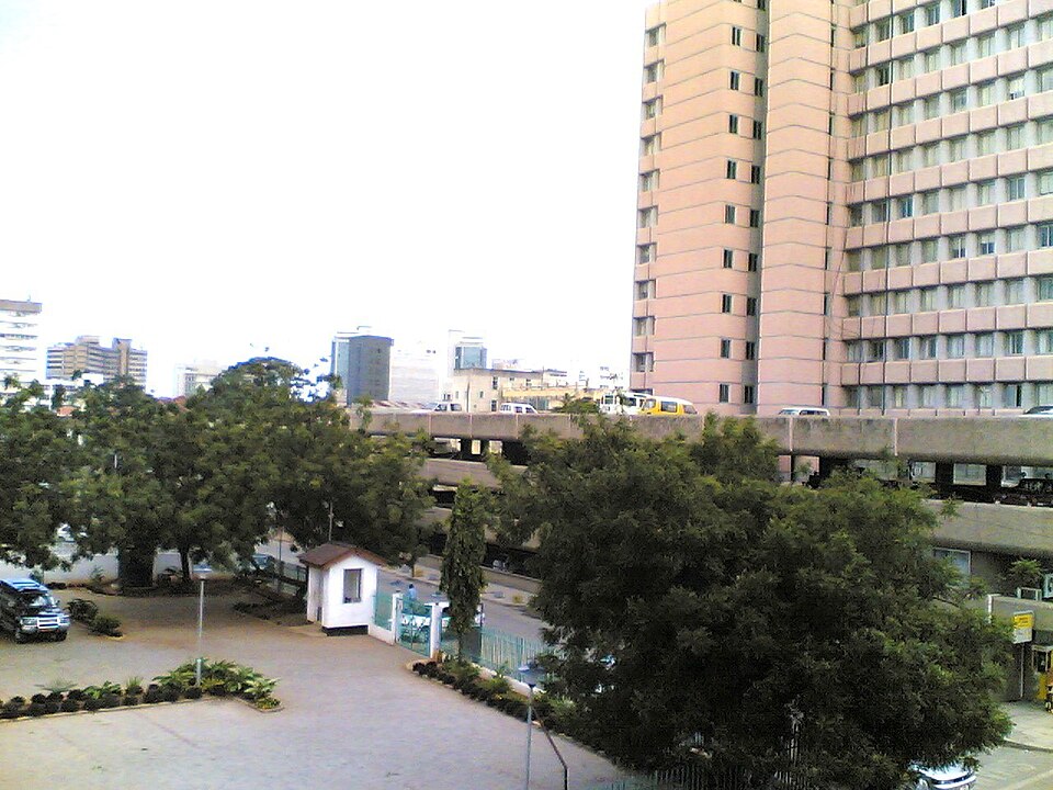 Dar es Salaam — local market for mobile commerce apps
