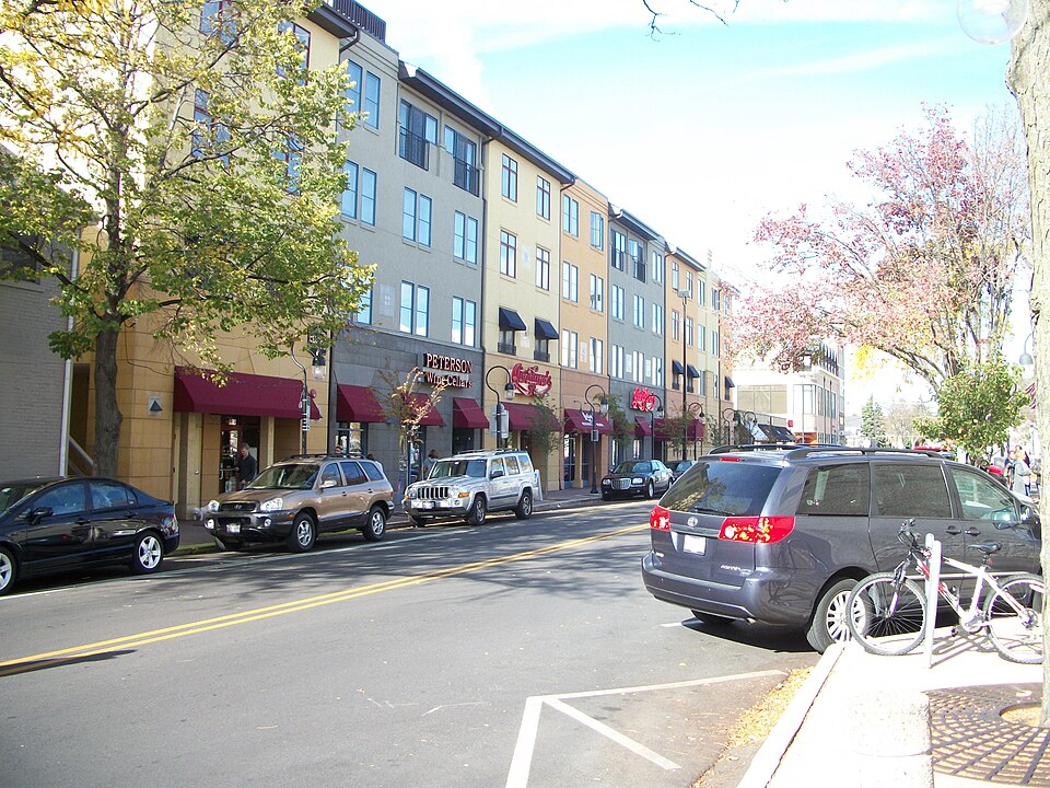Naperville — local market for mobile commerce apps