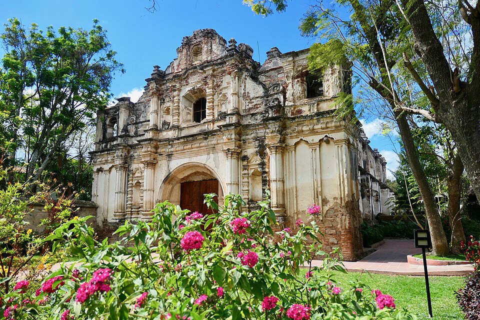 Antigua Guatemala — manufacturer and distributor portals for local businesses